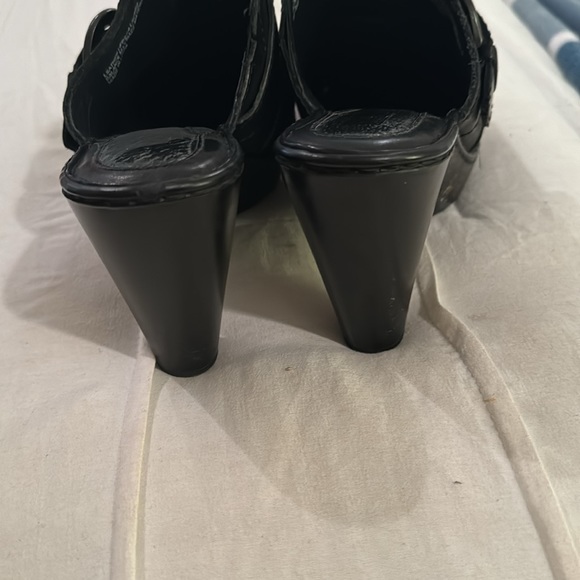 COPY - BORN Leather Clog Platform Round Toe Black Buckle Slip On 7 38 cqk10 w62… - Picture 3 of 5